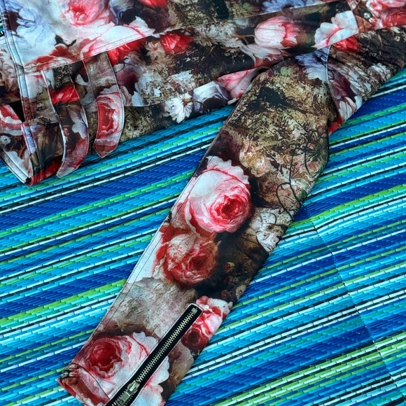 Floral Moto Jacket by TOV Sz 38 scuba flower statement jacket - Picture 5 of 14